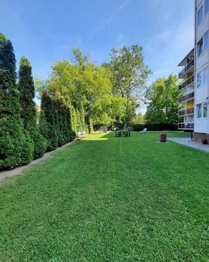Silver Lodge Ezuestpart Apartman Siófok Esterno foto