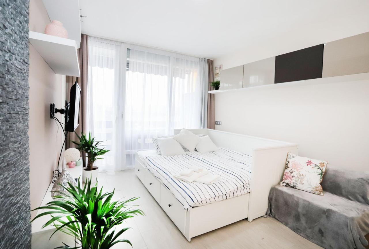Silver Lodge Ezuestpart Apartman Siófok Esterno foto